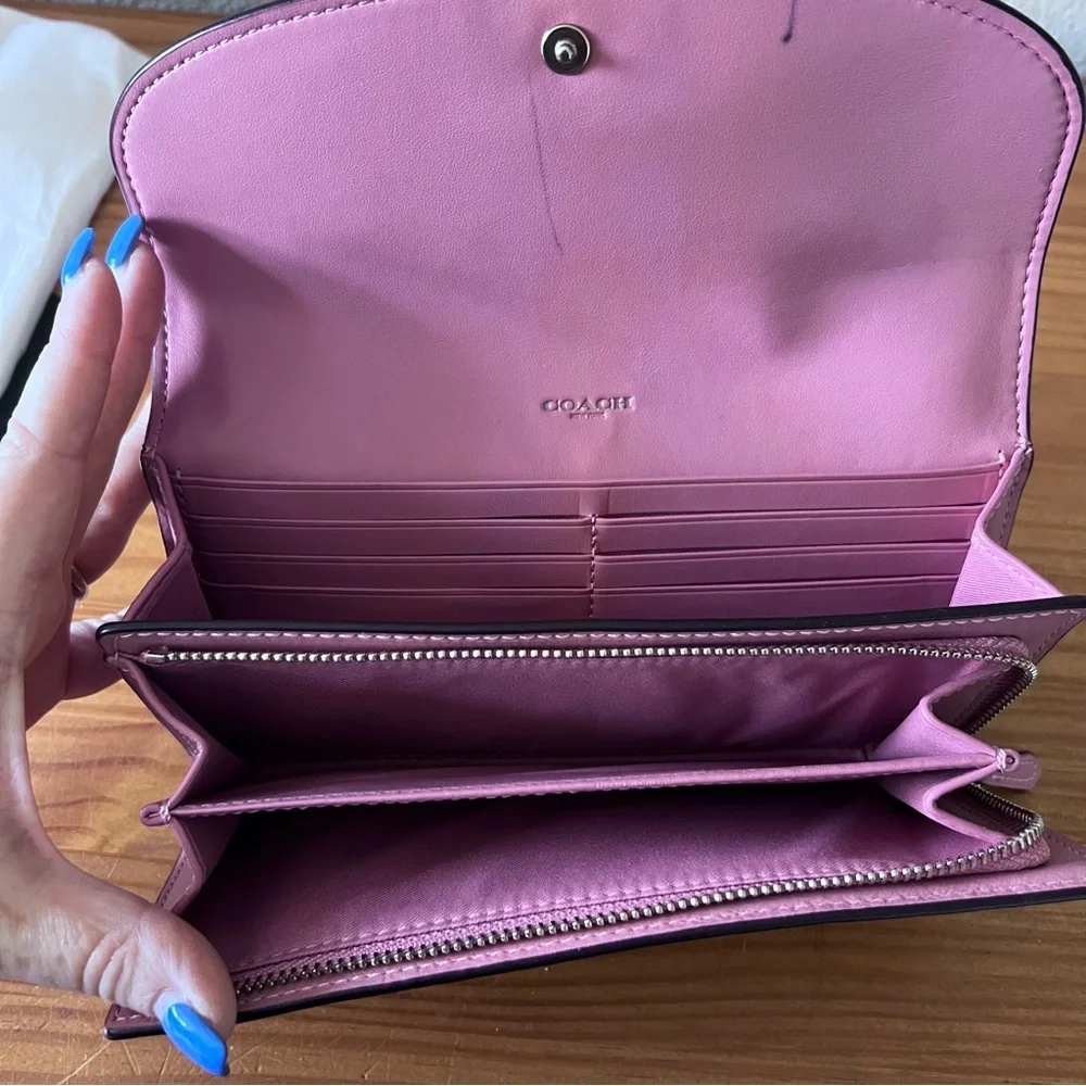 Coach signature wallet. - Picture 3 of 4